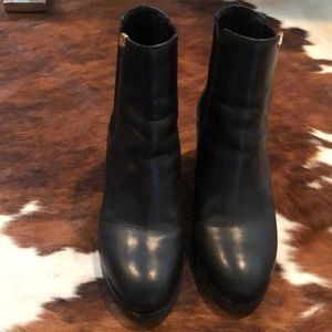 Tory Burch boots size 10
